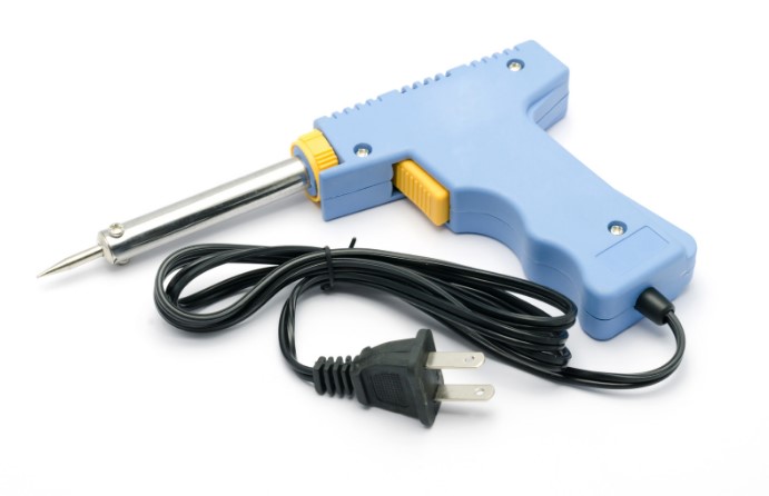 Хороша недорога паяльна станція: ТОП бюджетних рішень